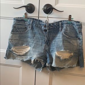 Abercrombie Ames Low Rise Boyfriend Shorts